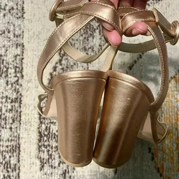 INDIGO RD. ROSE GOLD SANDIE BLOCK HEEL SANDAL - Picture 7 of 8